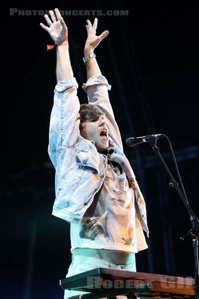 KLAXONS - 2012-09-15 - PARIS - Parc de Bagatelle - 